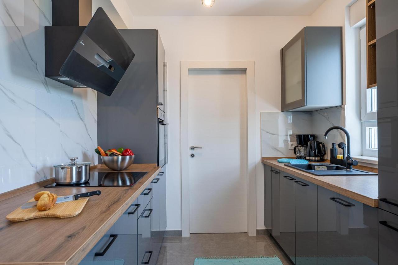 Domus Alba Apartments พูลา ภายนอก รูปภาพ