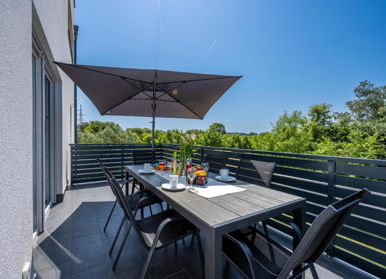 Domus Alba Apartments พูลา ภายนอก รูปภาพ